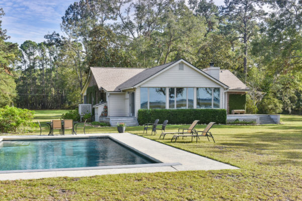 waterfront home on wadmalaw island 6960 bears bluff road