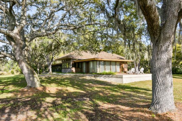 waterfront home on wadmalaw island 6119 bears bluff road