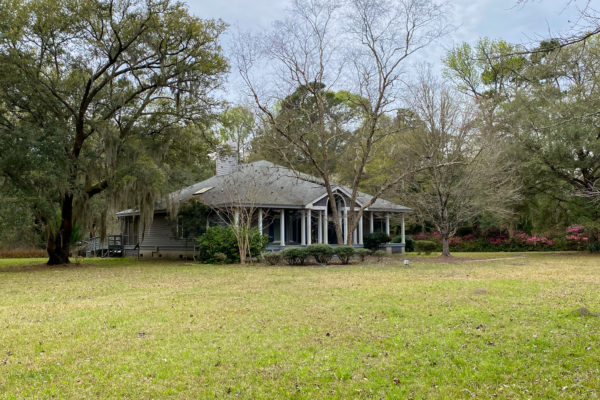 House with Land on Wadmalaw 1433 Martins Point