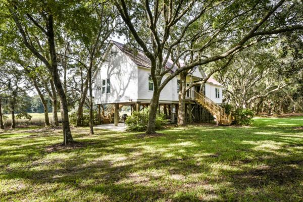 2569 Abbapoola Road Johns Island