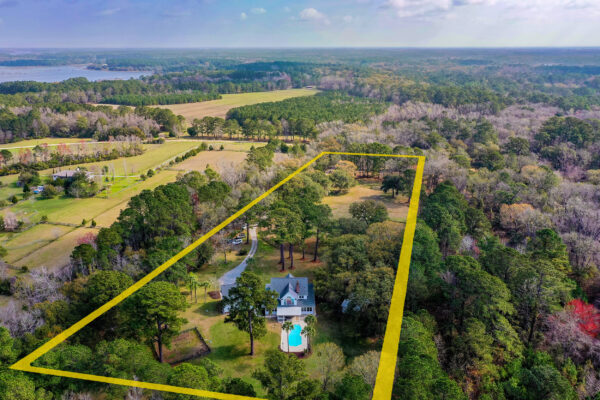 Wadmalaw Island Home for Sale 1415 Martins Point Road