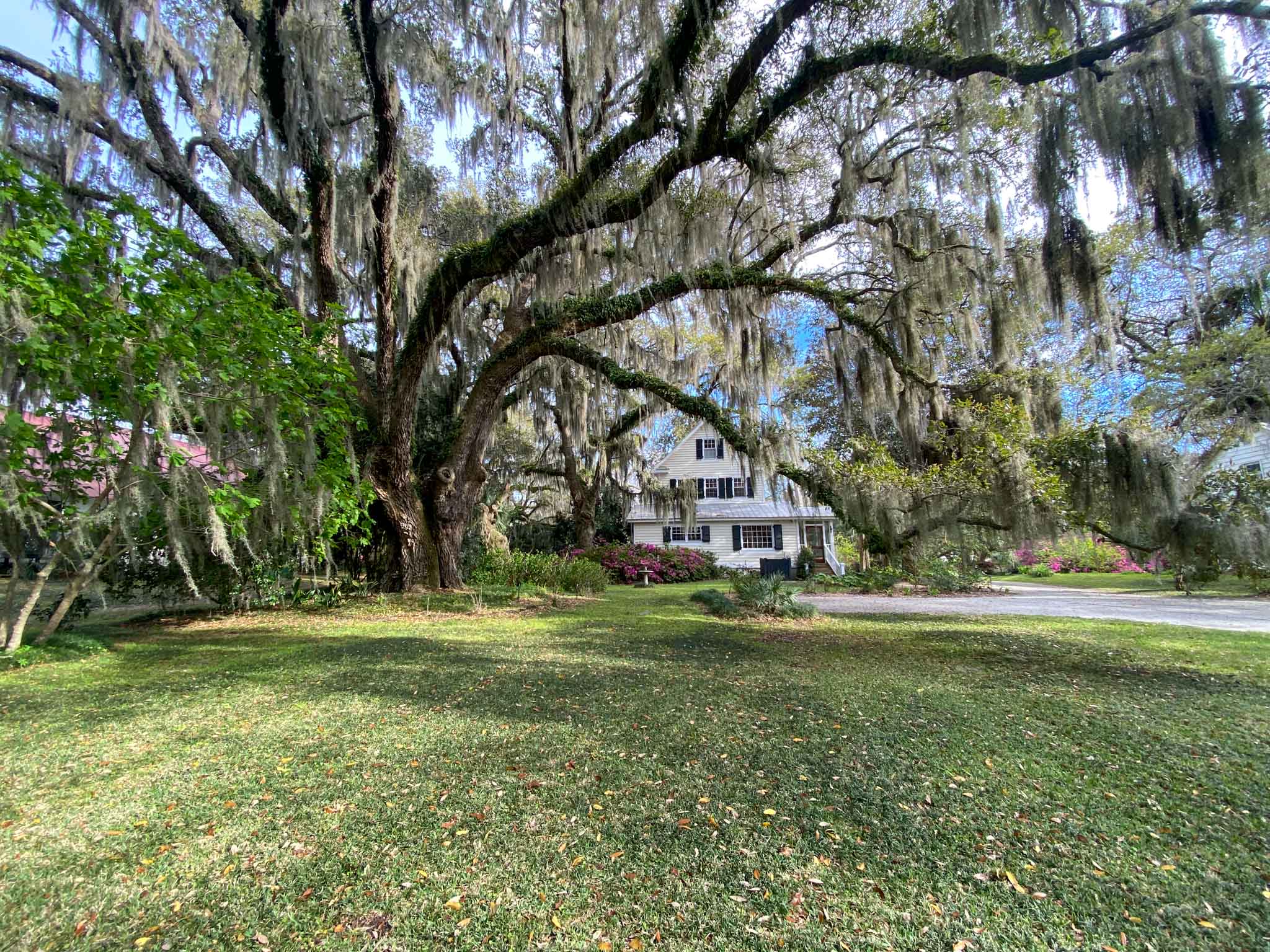 2474 sea island yacht club road