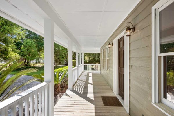 Waterfront Home in Meggett | 4411 Lord Proprietors Road