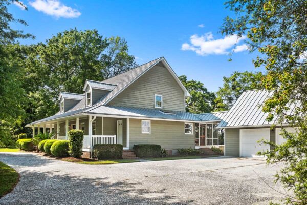 Waterfront Home in Meggett | 4411 Lord Proprietors Road