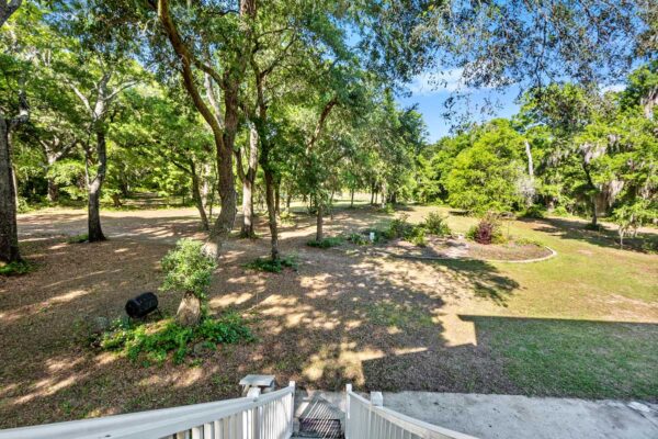 Marshfront home on Wadmalaw Island | 2660 Cherry Point Road