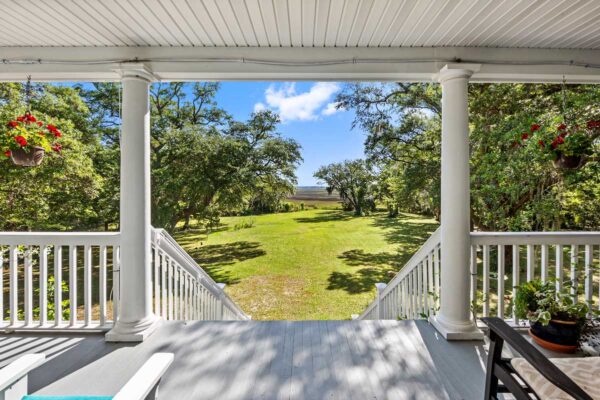 Marshfront home on Wadmalaw Island | 2660 Cherry Point Road